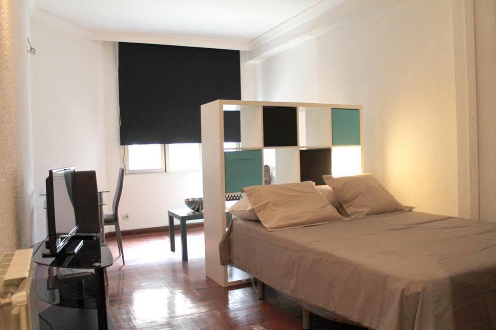 Apartamentos Rialto Madrid Dış mekan fotoğraf
