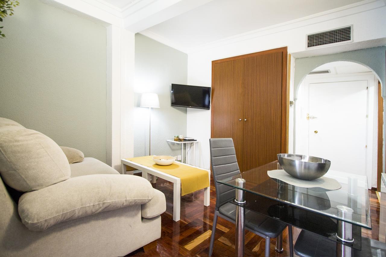 Apartamentos Rialto Madrid Dış mekan fotoğraf