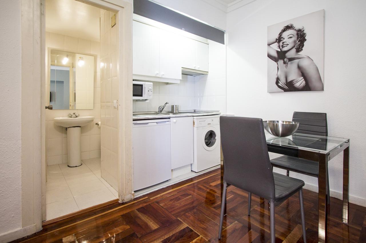 Apartamentos Rialto Madrid Dış mekan fotoğraf